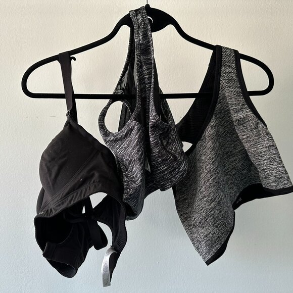 Victoria’s Secret VSX Sports Bra - Picture 1 of 4